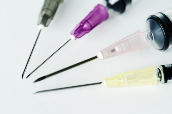 Komunikat bezpieczeństwa URPL dotyczący igieł ViziShot 2 FLEX (19G) model NA-U403SX-4019